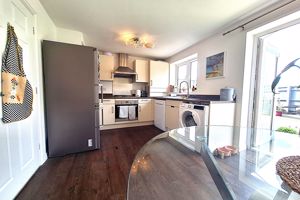 Kitchen / Diner - click for photo gallery